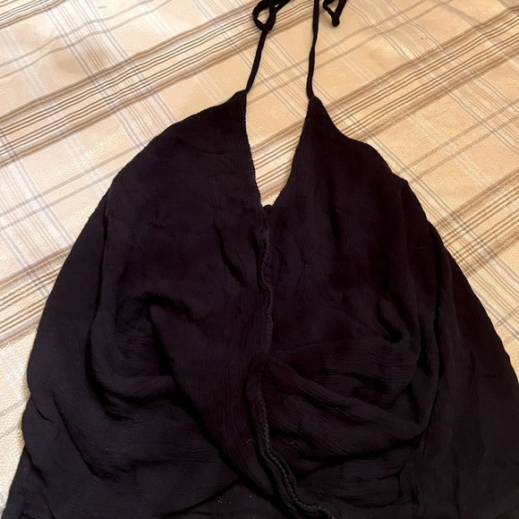 Abercrombie and Fitch guys pretty string halter top. - Picture 3 of 5